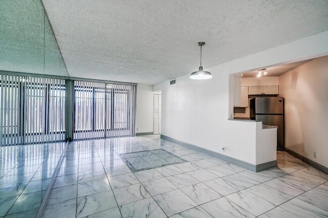 Photo - 212 Lake Pointe Dr Apartment