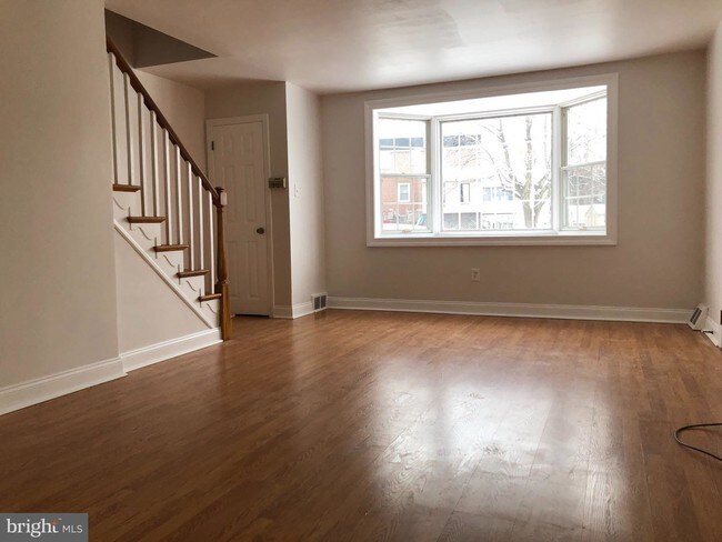 Foto del edificio - 322 Lakeview Dr