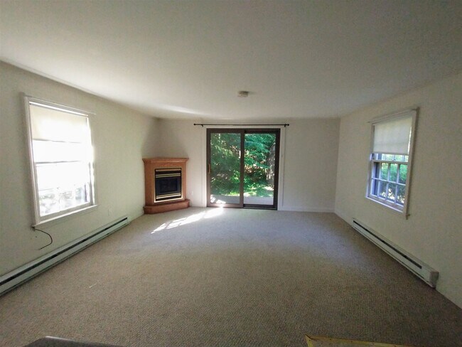 Foto del edificio - 3 Winding Brook Rd