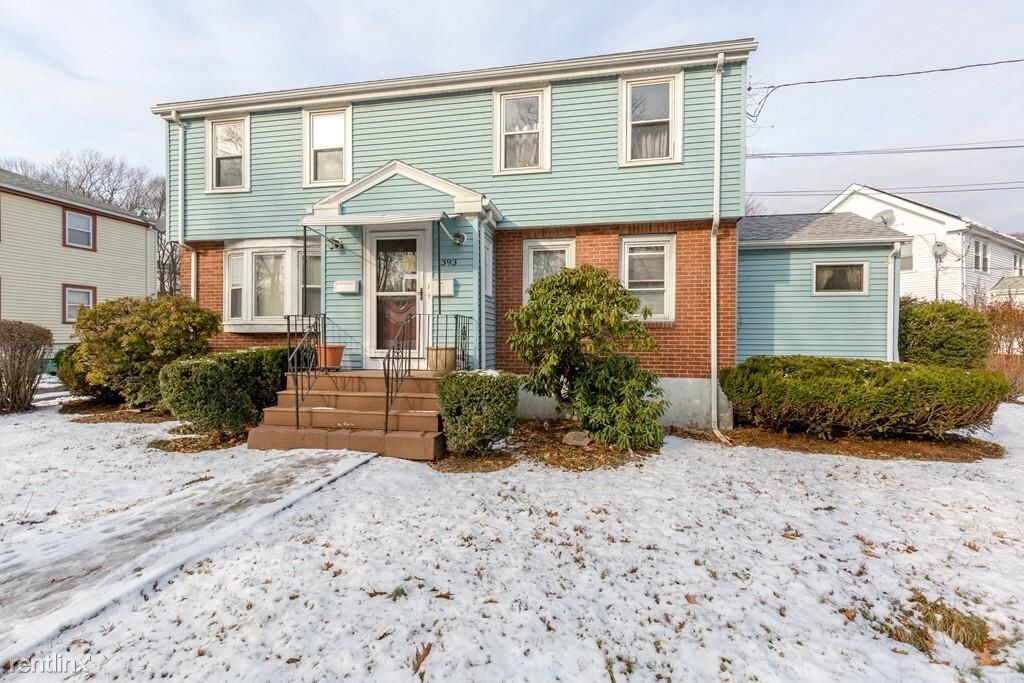 Primary Photo - 2 br, 1 bath House - 393 River St # 101
