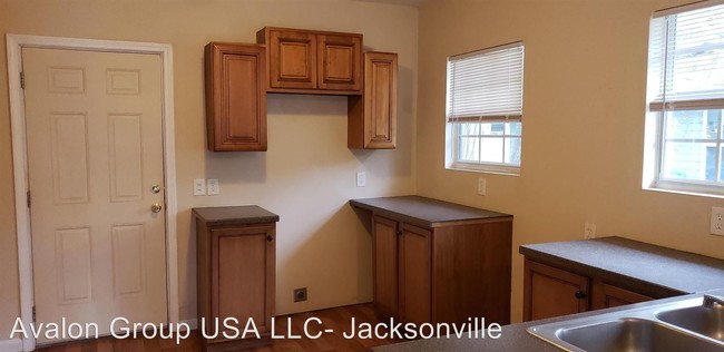 Foto del edificio - 2 br, 1 bath House - 3202 Dignan Street