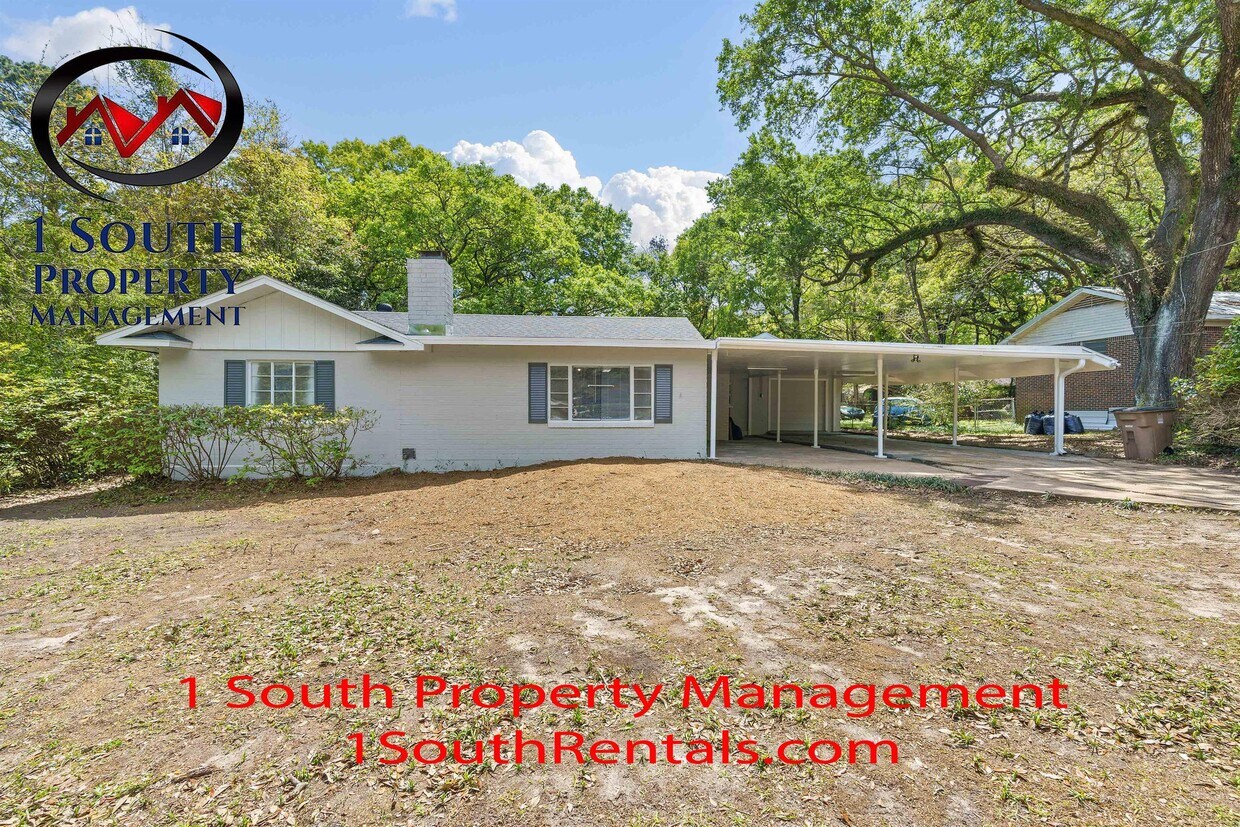 Primary Photo - 3875 Hawthorne Dr