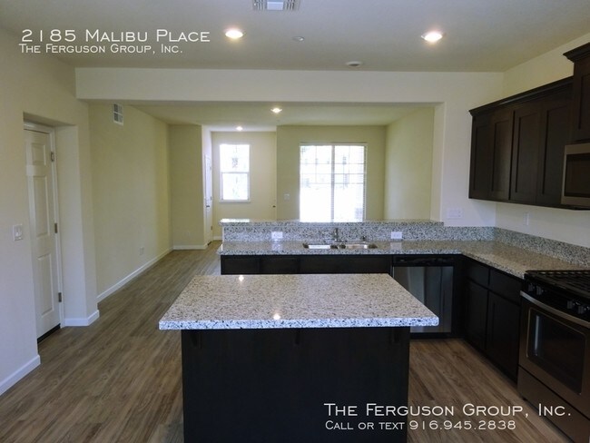 Building Photo - 2185 Malibu Place