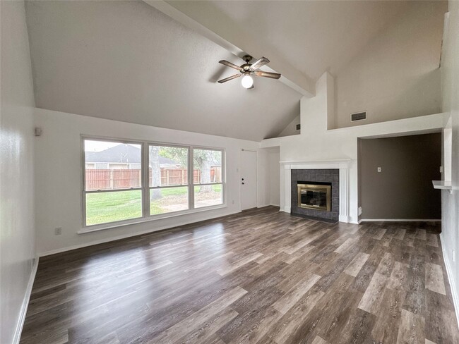 Building Photo - 2903 Auburn Dr