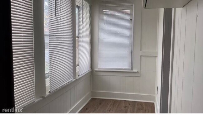 Foto del edificio - 3 br, 1 bath House - 615 12th St