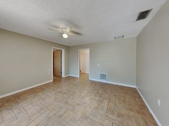 Building Photo - 3032 Oak Hill Rd