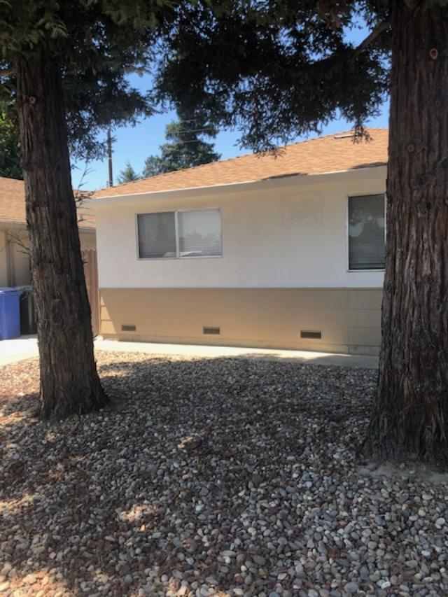 Calle - 19041 Rio Verde St