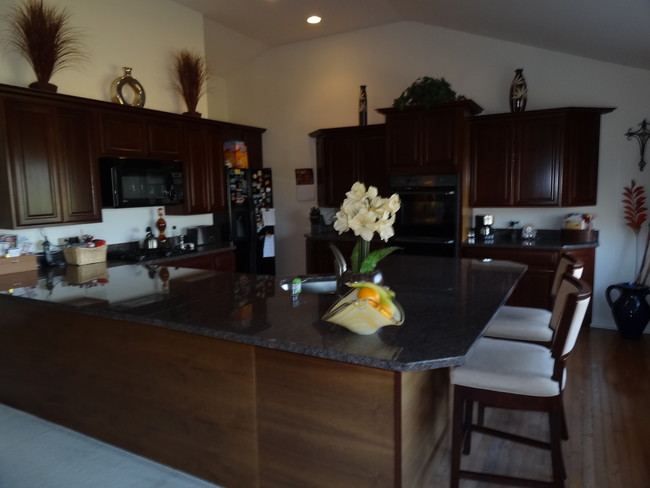 Building Photo - 363 Meadowlark Rd
