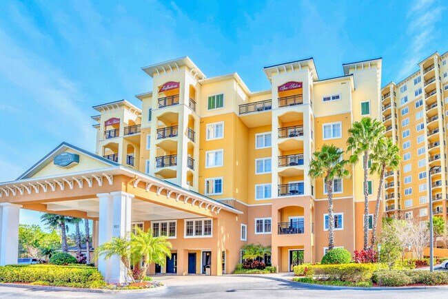 Foto del edificio - 8113 Resort Village Dr