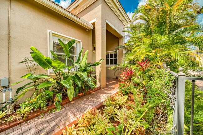 Foto del edificio - 5818 NW 119th Dr