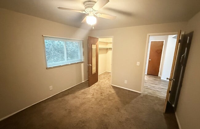Interior Photo - Clifton Woods