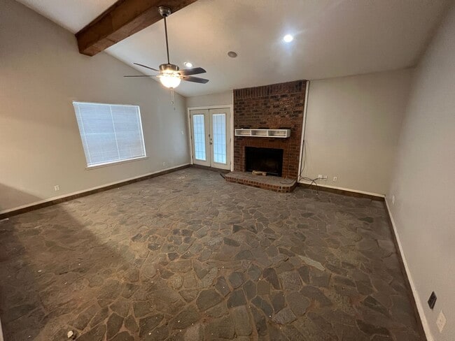 Foto del edificio - AVAILABLE NOW! 3/2/2