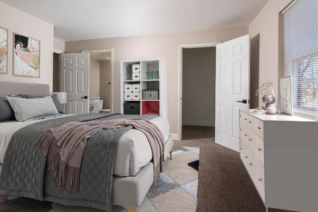 Building Photo - The Woodlands