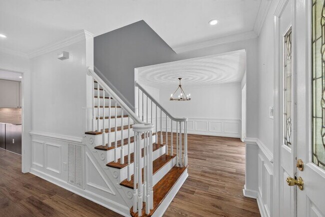 Building Photo - 3408 Montgomery Pl