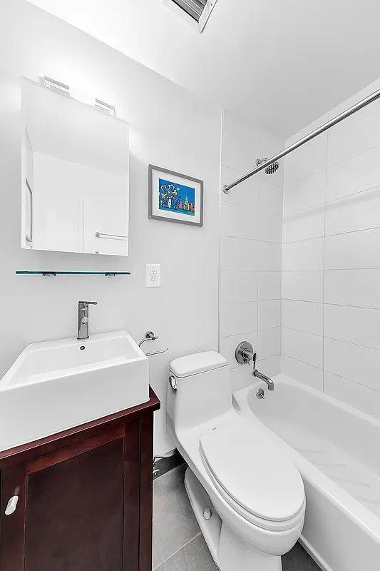 Foto del edificio - 1 bedroom in New York NY 10012