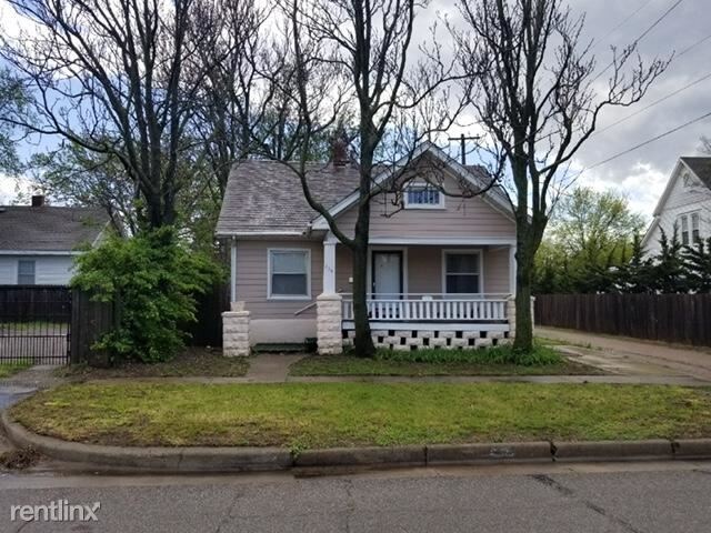 Primary Photo - 2 br, 1 bath House - 409 W 9th St N