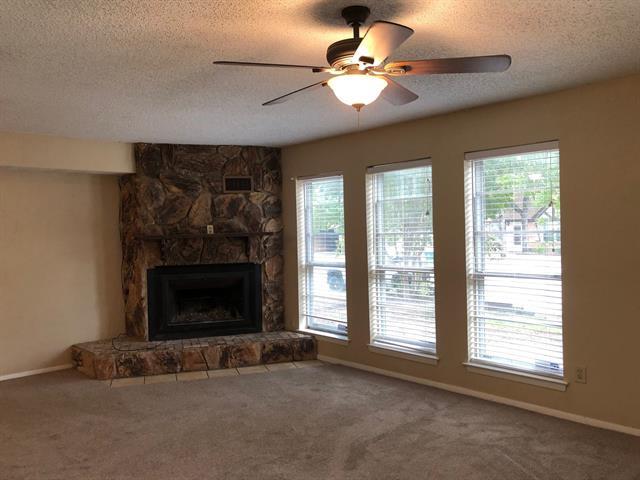 Building Photo - 5415 King Manor Dr
