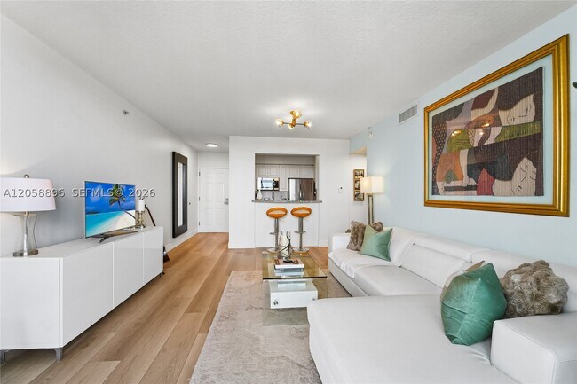 Foto del edificio - 900 SW 8th St