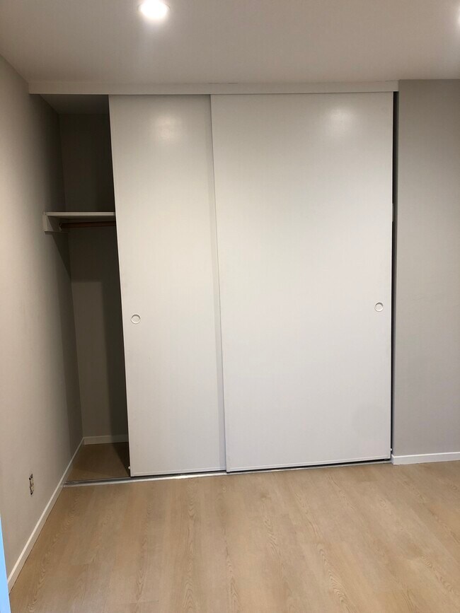 Closet - 1771 Sausal St