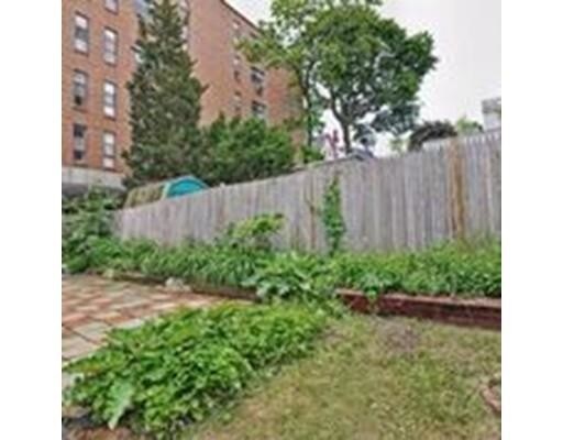 Building Photo - 272 Highland Ave