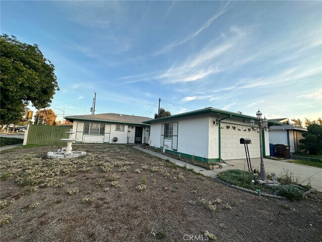 Building Photo - 1402 Anders Ave