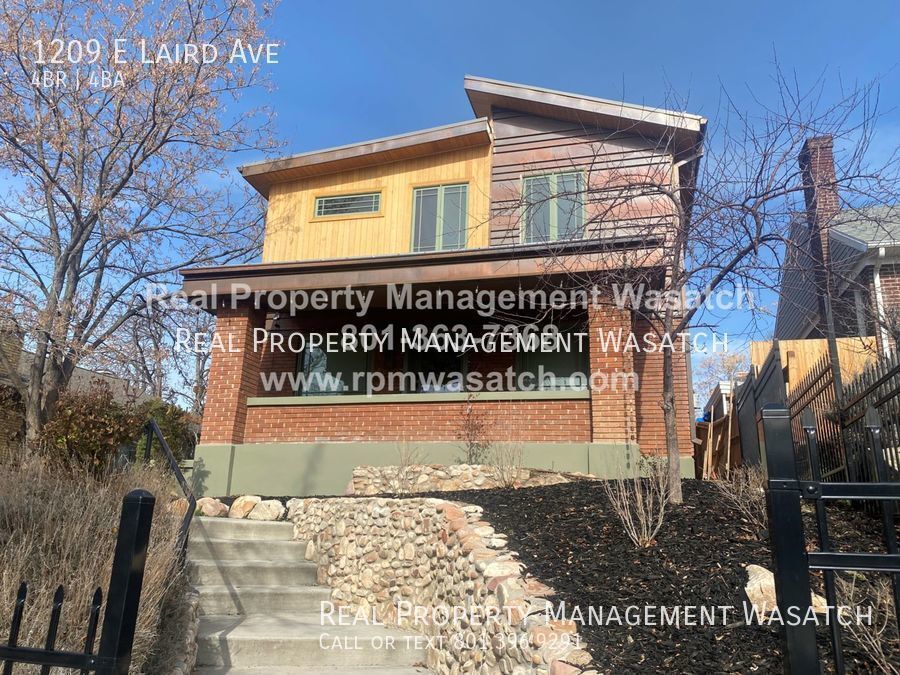 Primary Photo - High-End Renovated 3-Story 4 bed, 4 bath H...