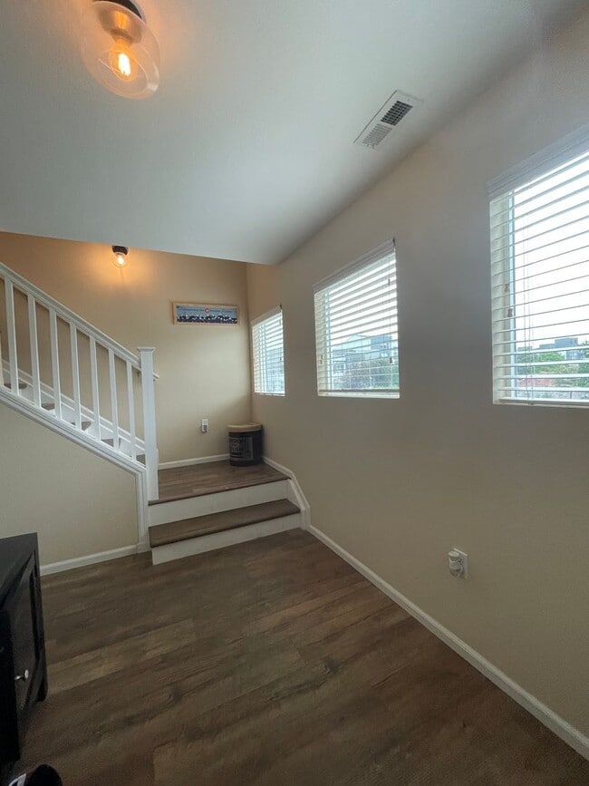 Building Photo - Check out this beautiful multi level 2 bed...