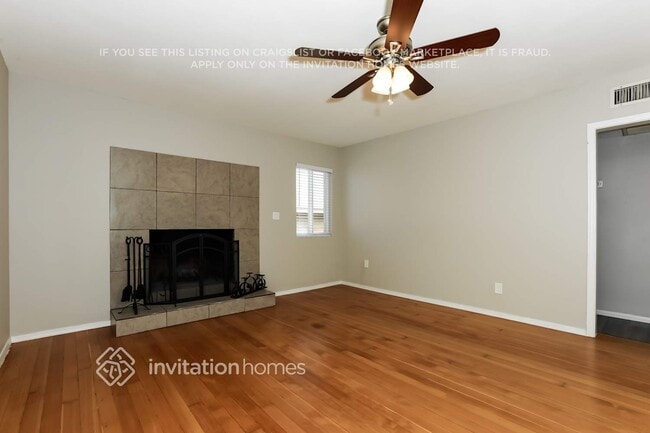 Building Photo - 132 S Olive