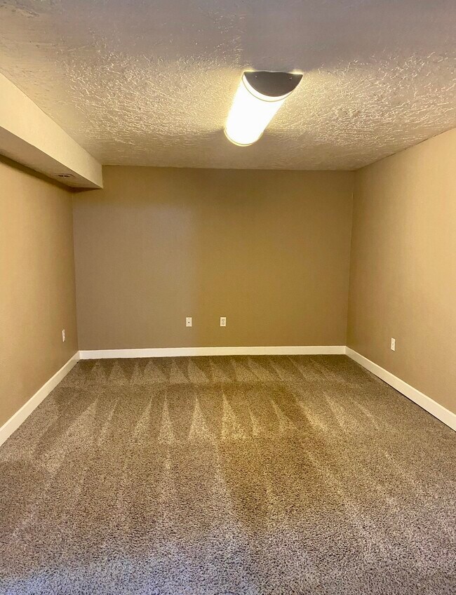 Foto del edificio - 118 N 900 W