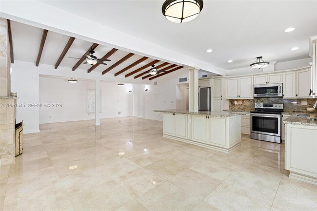 Foto del edificio - 8030 SW 120th St