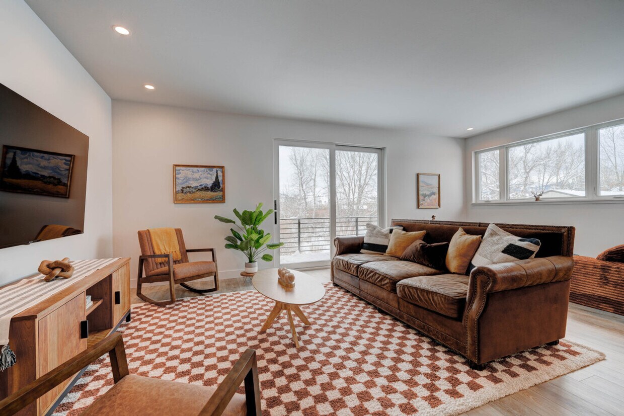 Foto principal - 605 E Bryant St