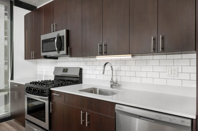 Foto del edificio - 51 E 14th St