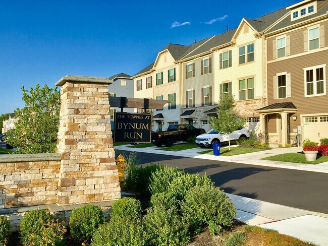 Foto del edificio - Luxury 3 Bedroom Garage Townhome - Townes ...