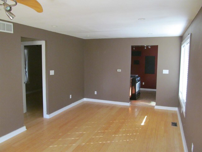Foto del edificio - 370 30th St SE