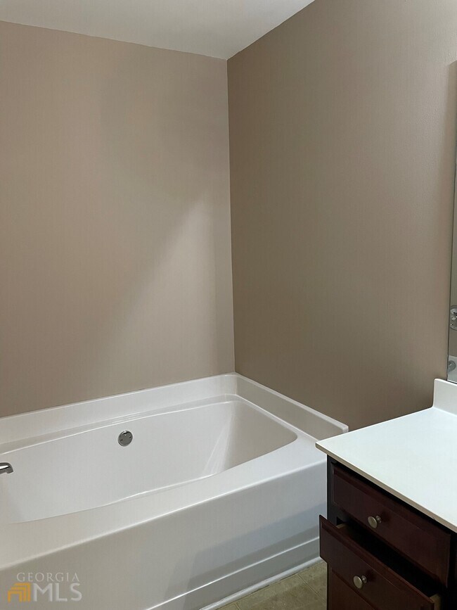 2555 Flat Shoals Rd, South Fulton, GA 30349 Townhome Rentals in South