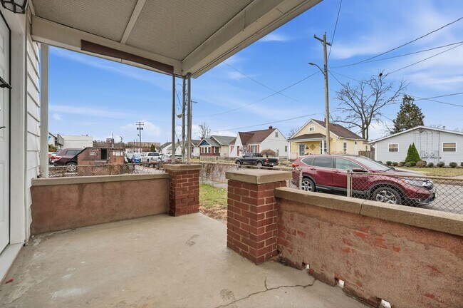 Foto del edificio - Three Bedroom Home in Hamilton!