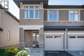 Building Photo - 332 Rainrock Cres