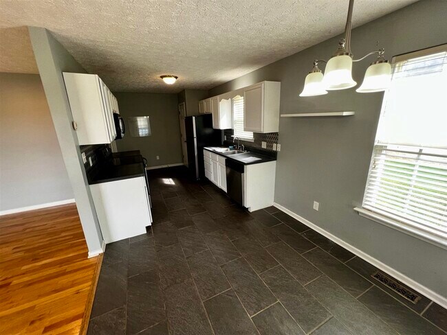 Foto del edificio - 342 Turkey Run Dr