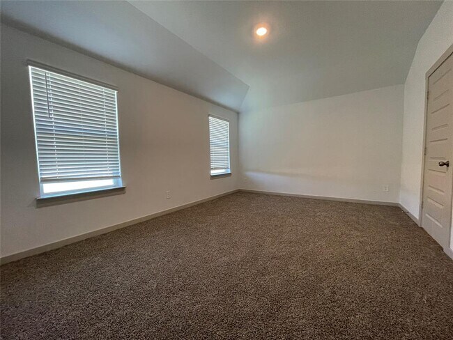 Building Photo - 1203 Truckee River Dr
