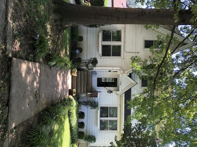 Primary Photo - 1408 Quadrant Ave