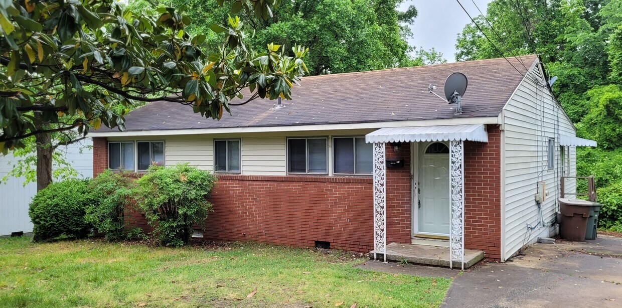 Primary Photo - 1508 Hooks St
