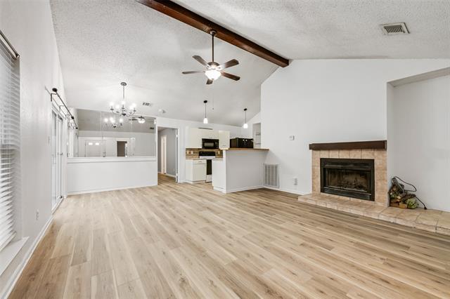 Building Photo - 325 Teakwood Ln