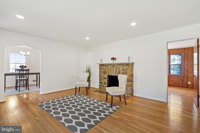 Foto del edificio - 5322 26th St N