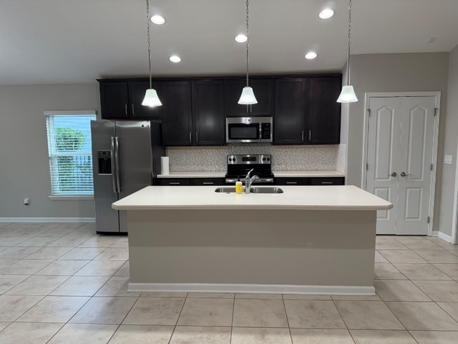 Building Photo - 94003 Woodbrier Cir