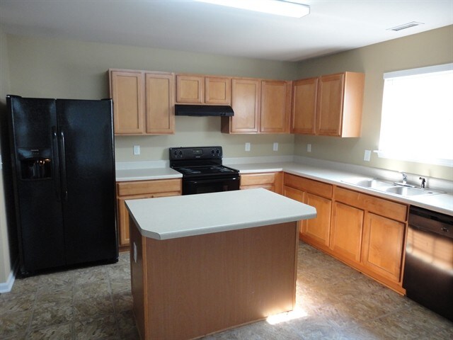 Foto del edificio - 4123 Taylor Oaks Dr