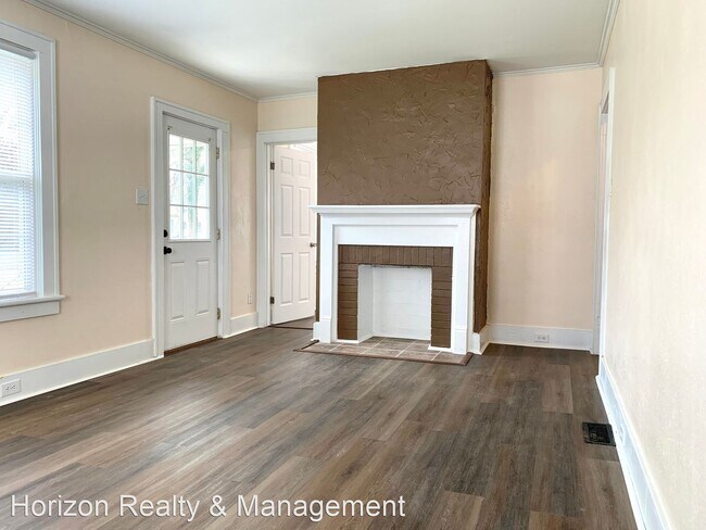 Building Photo - 3 br, 1.5 bath House - 842 Richardson St
