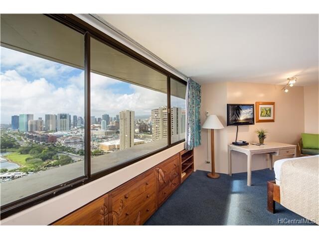 Building Photo - 1700 Ala Moana Blvd