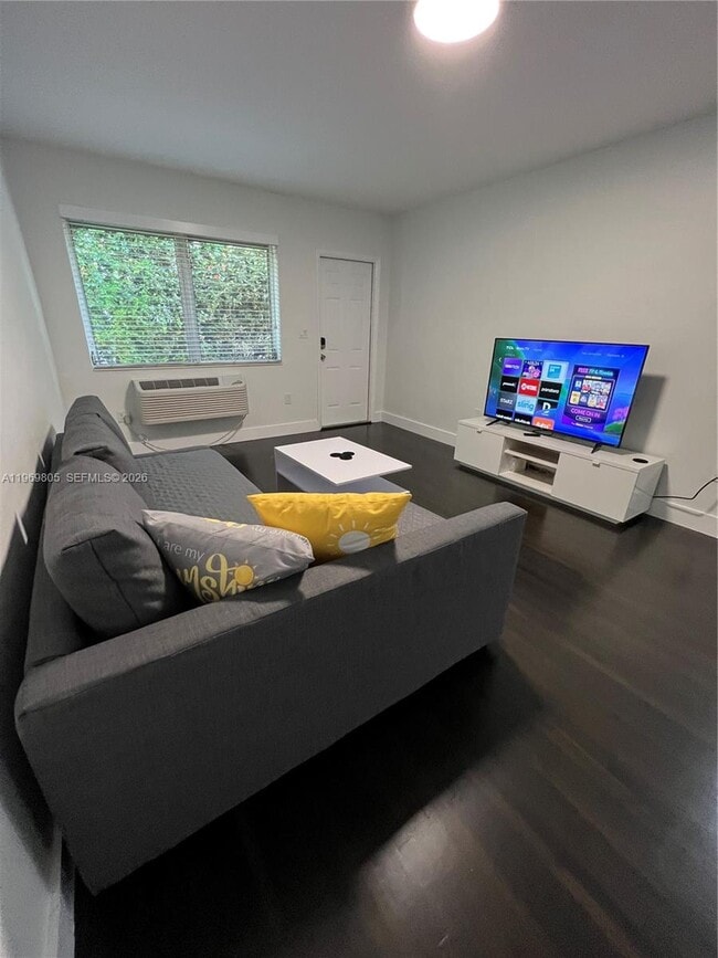 Building Photo - 620 Jefferson Ave