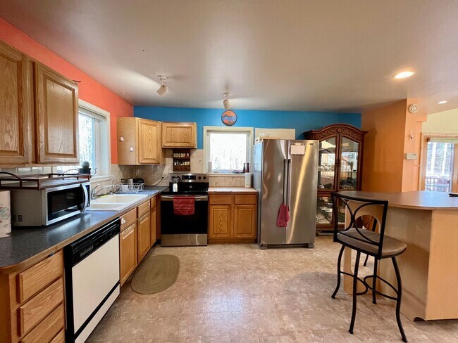 Foto del edificio - Short term Summer lease, dog friendly,furn...