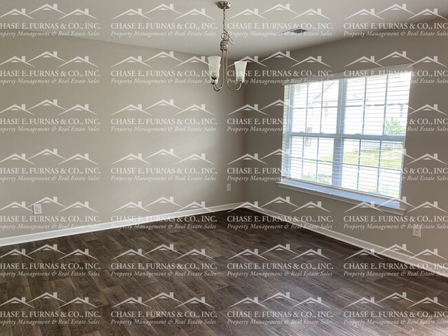 Building Photo - 579 Craftsman Ln